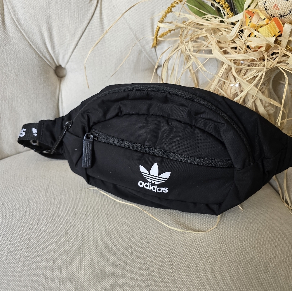 adidas fanny pack black